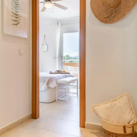 Atico Duplex En Cala Blanca 아파트